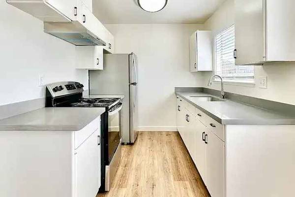 Apartments on Gallatin Dr · Santa Clara photo 2