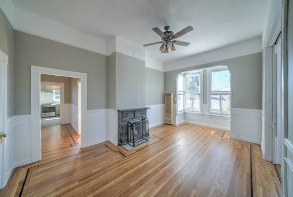 1021 62nd St, Emeryville (Duplex) photo 2