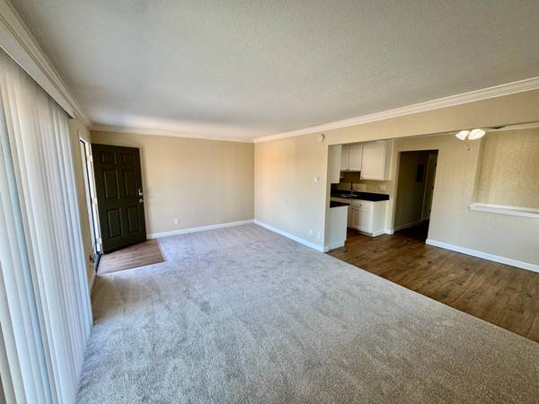 2BR/2BA Apartment on Enfrente Rd - 16 · Novato photo 3
