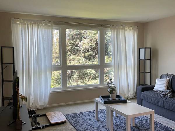 2BR/1BA Apartment on Warring St · Berkeley photo 3