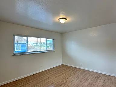 2BR/1BA Apartment on Stoney Ct · Gilroy photo 5