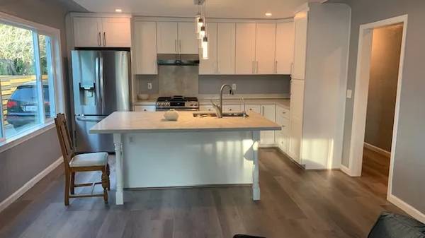 3BR/2BA Other on California St · Santa Cruz photo 3