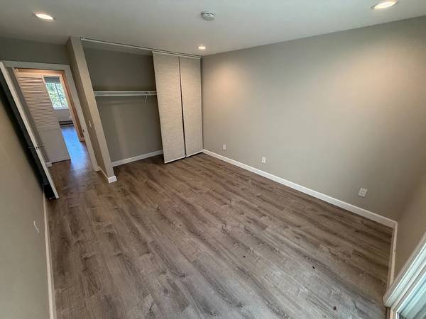 2BR/2BA Townhouse on S Fair Oaks Ave · Sunnyvale photo 2