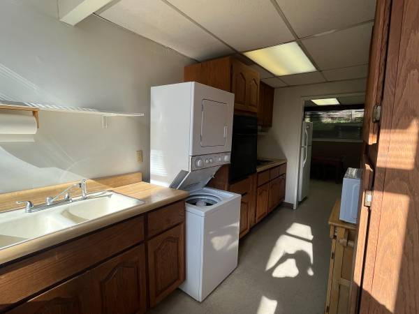 1BR/1BA Single Family House · Redwood Estates photo 2