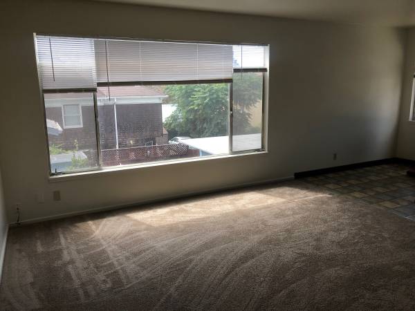Apartments on Ellsworth Street · Berkeley photo 4