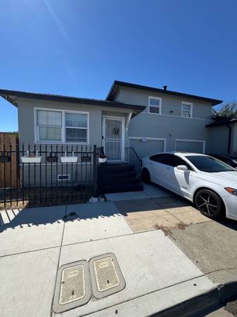 1BR/1BA Duplex on Somers St · Pittsburg photo 4