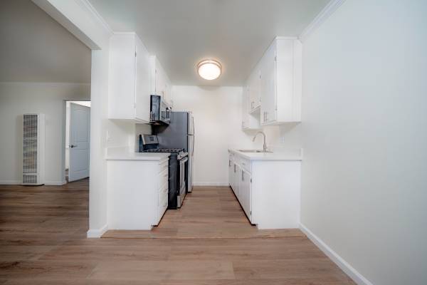 1BR/1BA Apartment on Bush Street · Mountain View photo 4