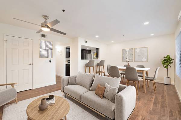 Apartments on Hilborn Rd · Fairfield photo 3