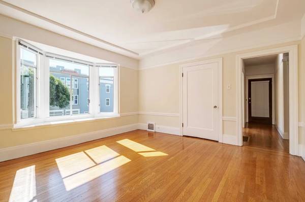 1BR/1BA Apartment on Chestnut St · San Francisco photo 2