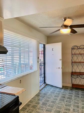 2BR/1BA Apartment on Quebec Avenue · San Leandro photo 5