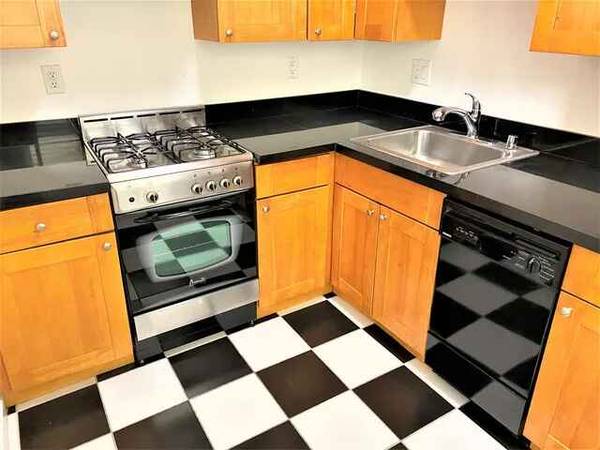 1348 Sacramento photo 3