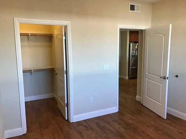 AJ Monterey St photo 4