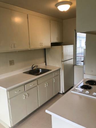 335 Alcatraz Avenue photo 3