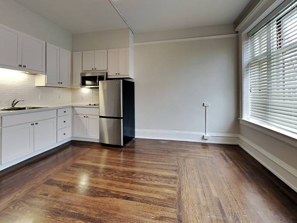 952 Sutter St. photo 3