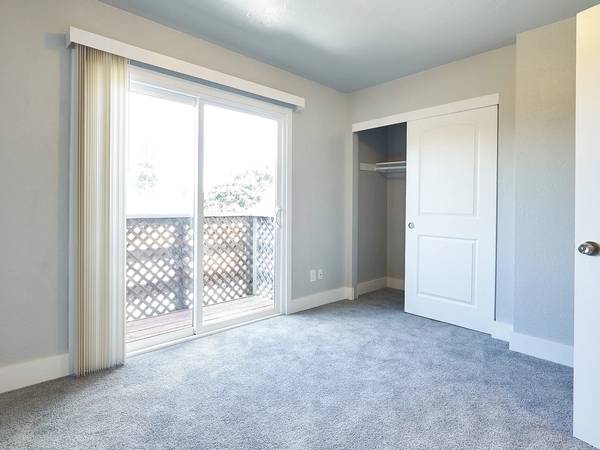 2BR/1BA Townhouse on Capitola Rd · Santa Cruz photo 5