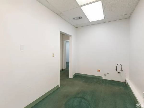 1BR/1BA Apartment on Bridgeview Dr · San Francisco photo 3