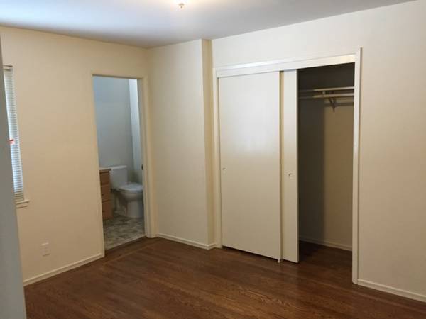 1608 5th Ave photo 3