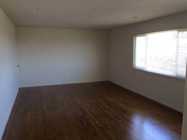 1608 5th Ave photo 4