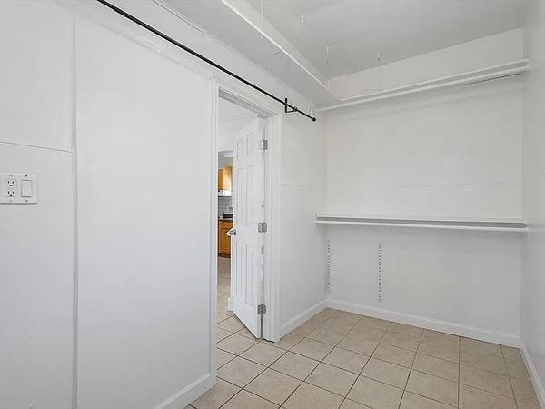 1BR/1BA Single Family House on Central Ave · Alameda photo 5