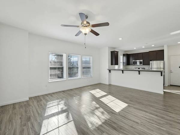 Cascara Canyon Apartments photo 5
