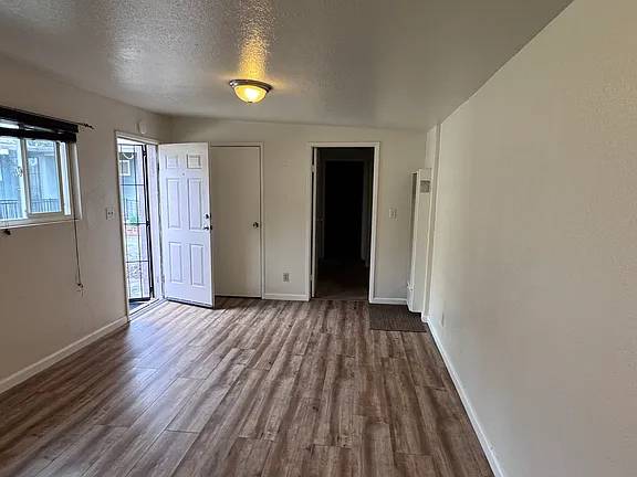 1BR/1BA Apartment on Kentucky Street · Vallejo photo 5