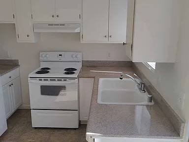 1BR/1BA Single Family House on N Camino Alto · Vallejo photo 3