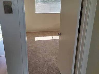 1BR/1BA Single Family House on N Camino Alto · Vallejo photo 4