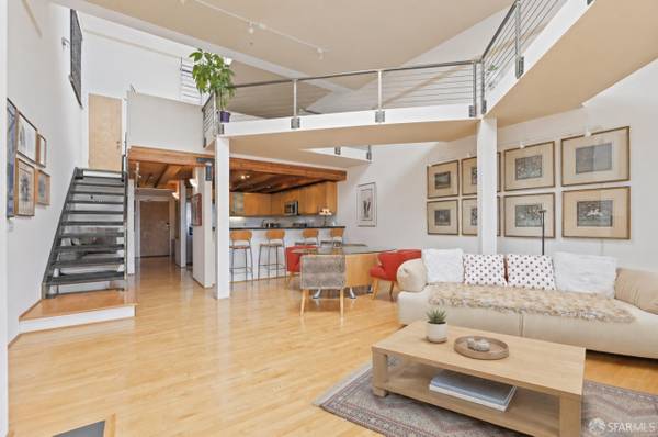 Sun Drenched Mission Loft! Top Floor/penthouse Unit! 1bd/2ba! 1,202 Sqft! Parking! Laundry! Storage! 2 Private Decks! Progressive photo 2