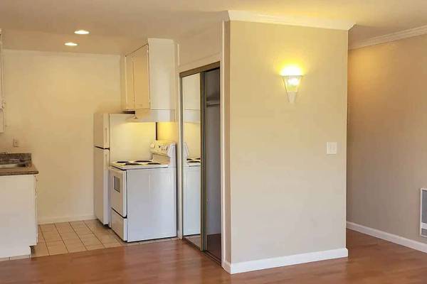 All Single Story Apartment Community photo 3