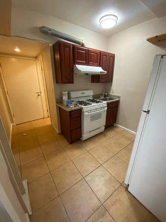 2BR/1BA Single Family House on Adeline St · Emeryville