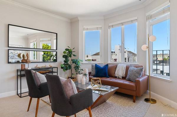 1BR/1BA Apartment on Cervantes Blvd · San Francisco