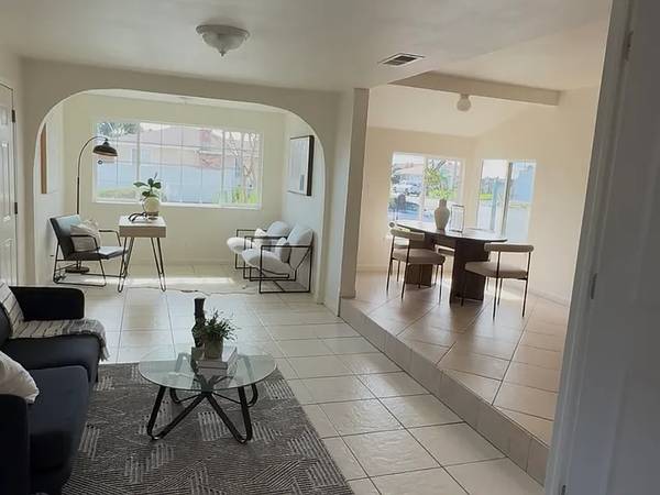 3BR/2BA Apartment on Hawthorne Ave · Hayward photo 4