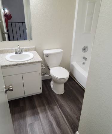 Park Meadows Apartments photo 5