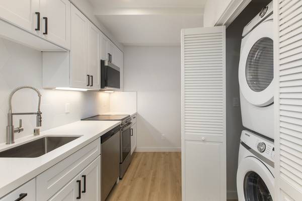 2BR/2BA Apartment · San Francisco photo 4