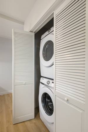 2BR/2BA Apartment · San Francisco photo 5