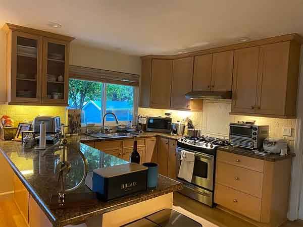 2BR/1BA Single Family House on W 20th Ave · San Mateo photo 5
