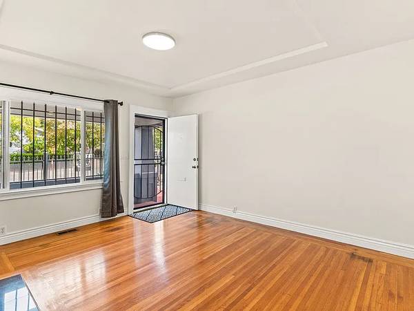 3BR/2BA Single Family House on Maple Ave · Oakland photo 2