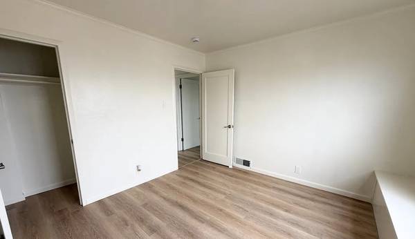Apartments on Templeton Ave · Daly City photo 2