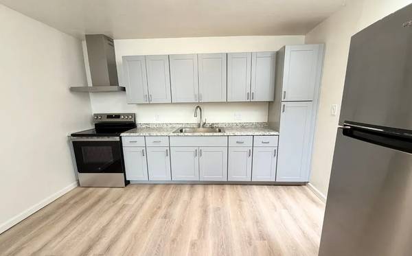 Apartments on Templeton Ave · Daly City photo 4