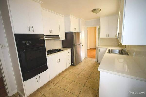 2245 Larkin - RENTED photo 5