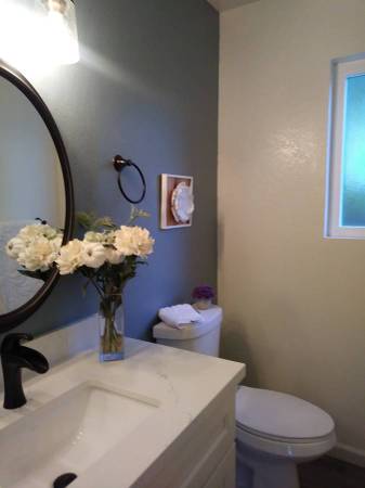 2BR/2BA Townhouse · Vineburg photo 2
