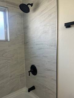 1BR/1BA Apartment on 1st Street West · Vineburg photo 3