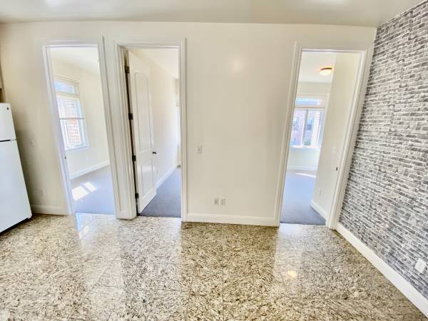 Burlingame Apartments photo 5