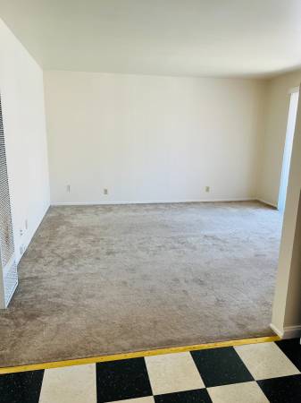 2BR/1BA Apartment on Carey Drive · Concord photo 5