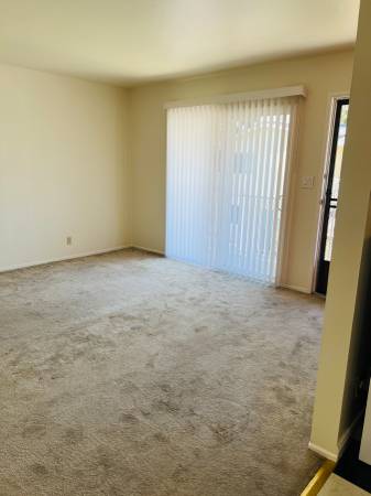 2BR/1BA Apartment on Carey Drive · Concord photo 4