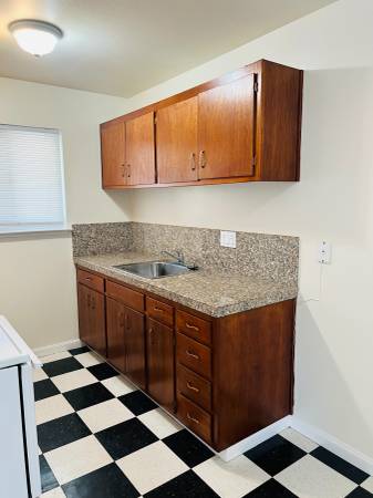 2BR/1BA Apartment on Carey Drive · Concord photo 2