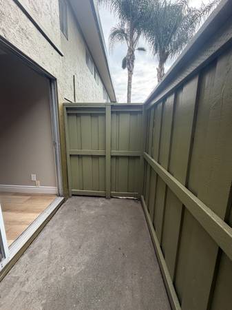 3BR/1BA Townhouse on 90th Ave · Oakland photo 4