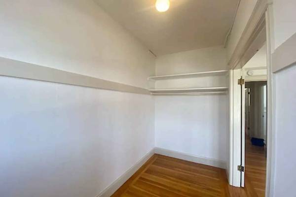 Jersey Apts LLC photo 4
