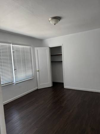 Sunny And Bright Newly Constructed 3-bedroom Home photo 3