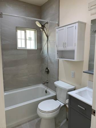 1BR/1BA Duplex · Fremont photo 4